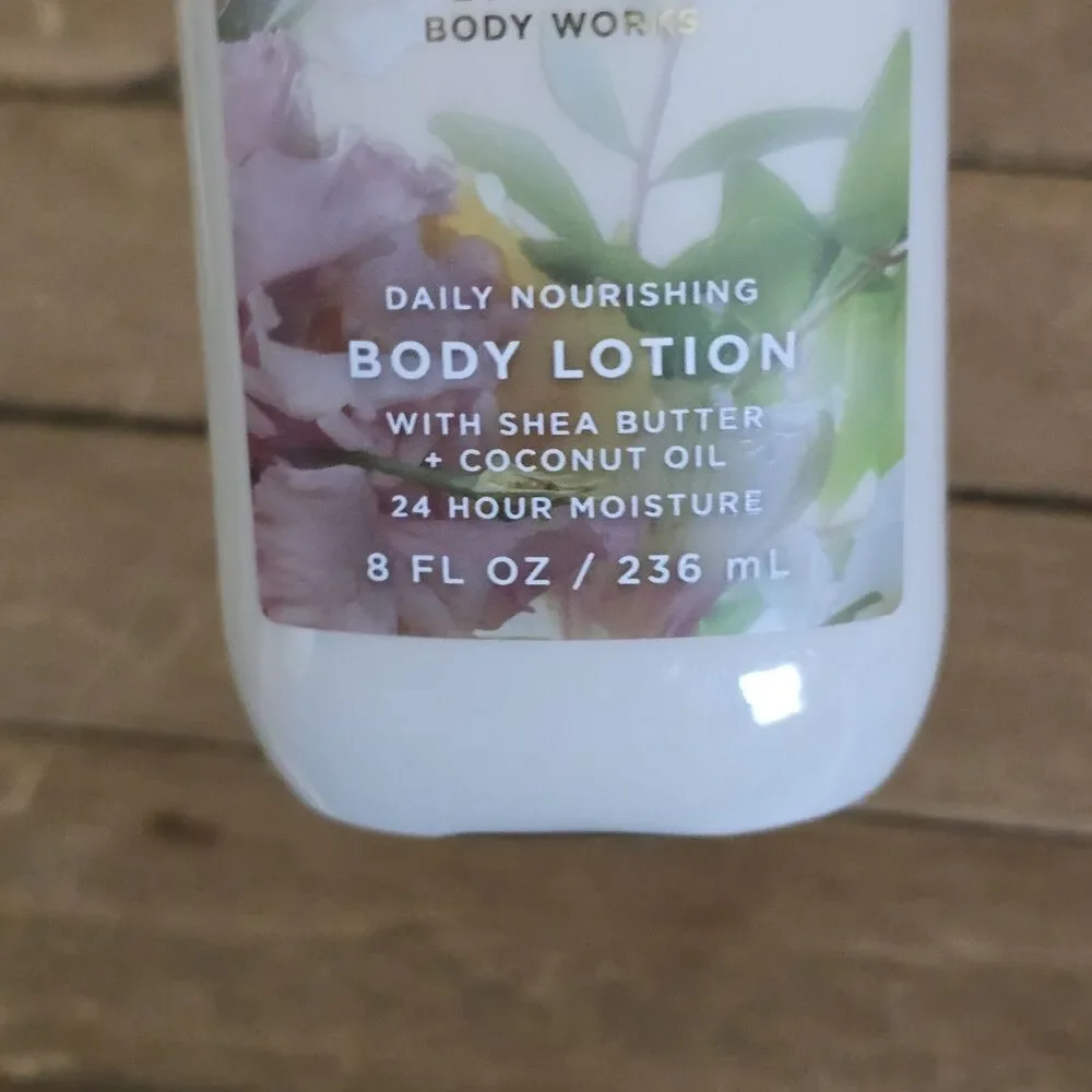 Bath & Body Works Brightest Bloom Body Lotion Shea Butter Coconut Oil 8 oz